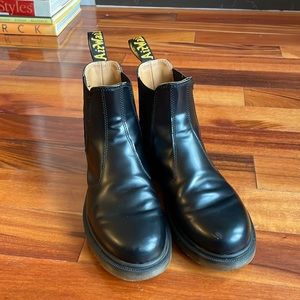 Dr Martens Leather Chelsea Boots